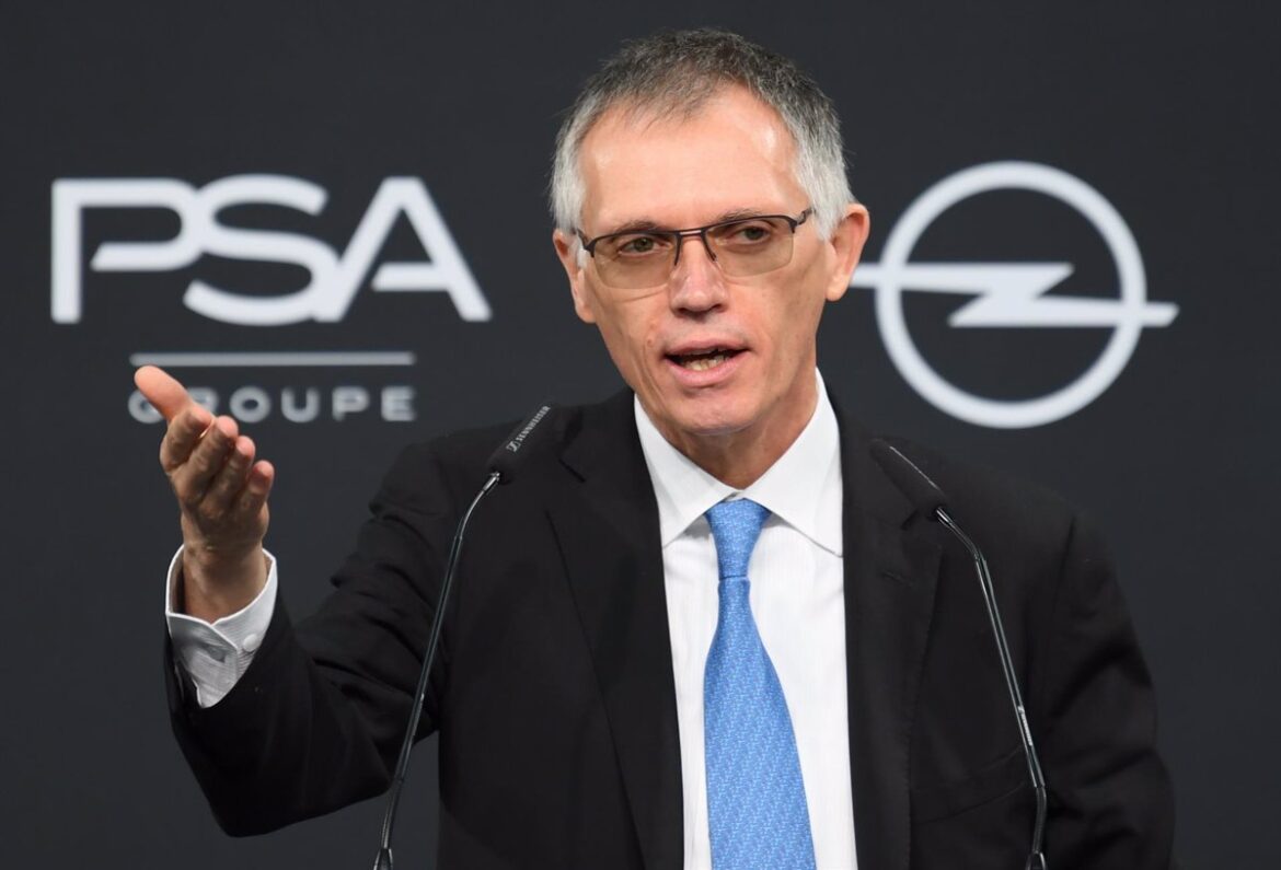 Pourquoi le départ de Carlos Tavares pourrait ruiner l'avenir de Stellantis (et ce que cela signifie pour vous)